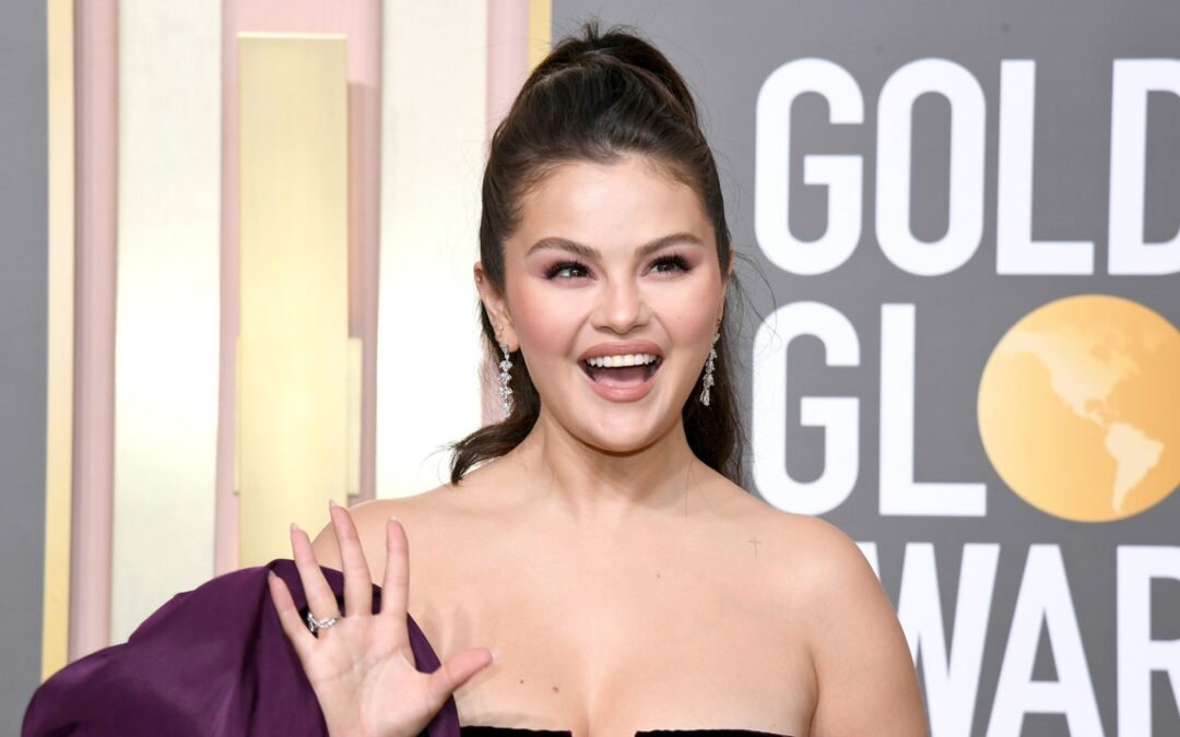 How Selena Gomez’s Nail Artist Created Her Crystal-Covered Golden Globes Manicure — See Photos