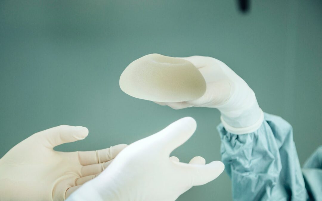 Everything to Know About the Link Between Breast Cancer and Breast Implants