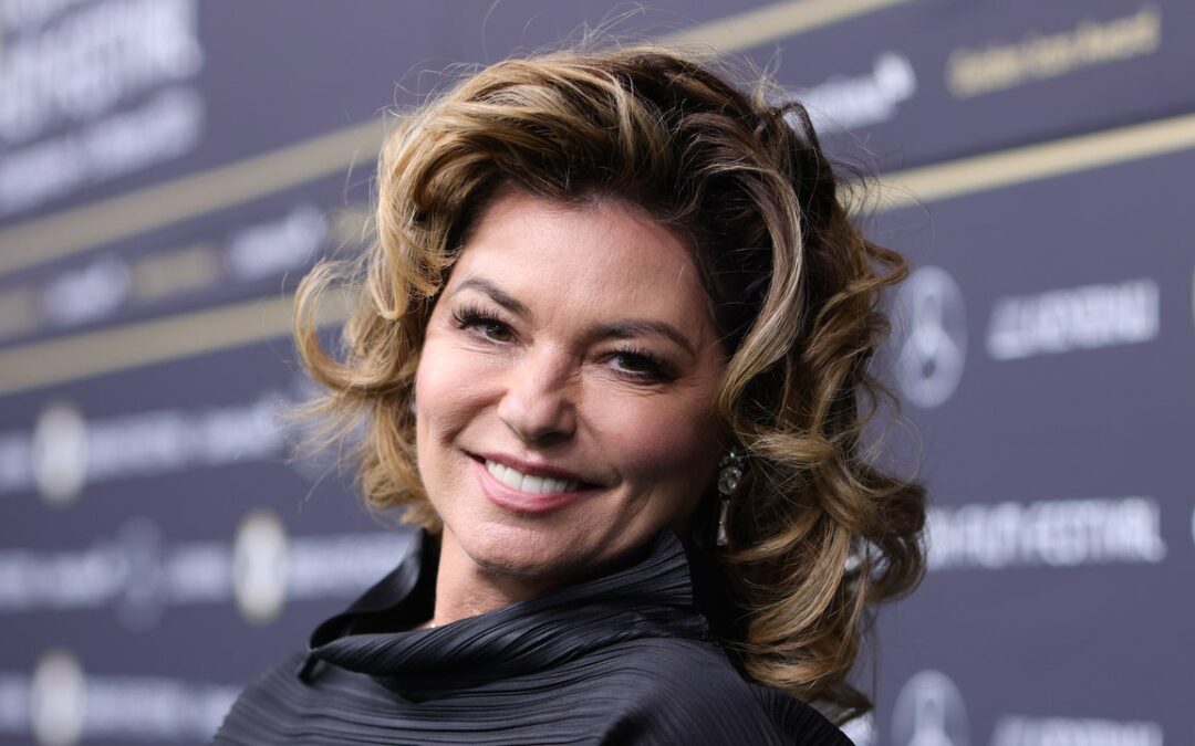 Shania Twain’s Neon Red Hair Is the One Grammys Look You Can’t Miss — See Photos