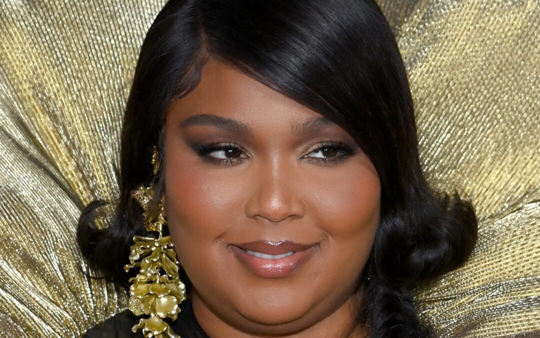 The Victoria’s Secret Fashion Show Is Coming Back, and Lizzo Has THOUGHTS — See Tweet