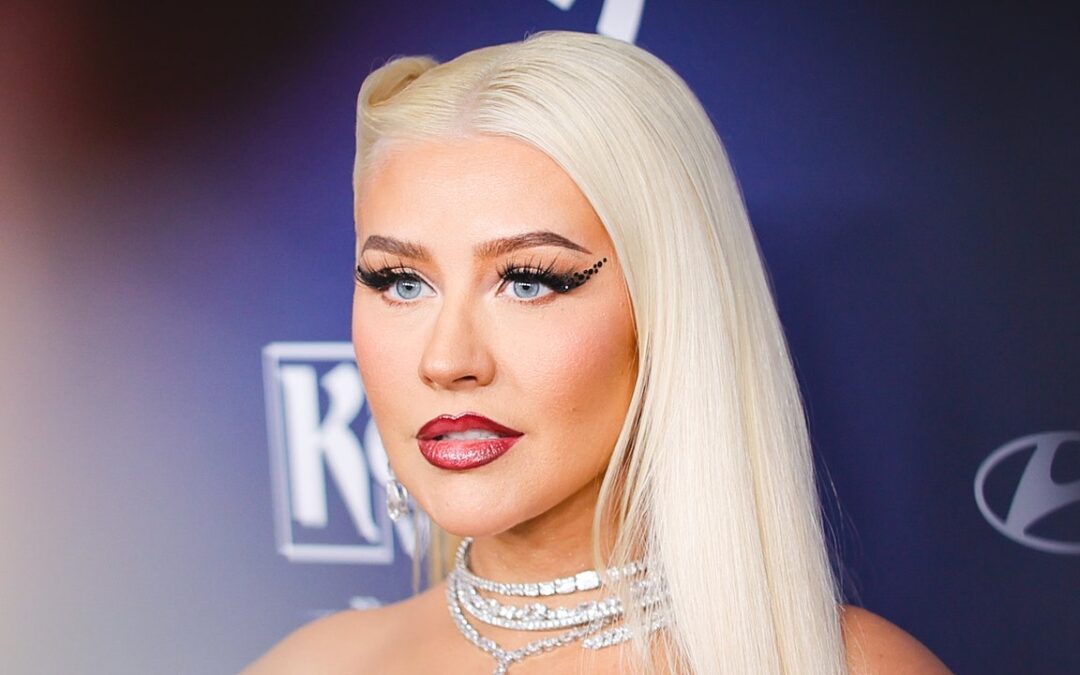 Christina Aguilera Wore Straight-Up Vulvas On Her Nails — See the Photos