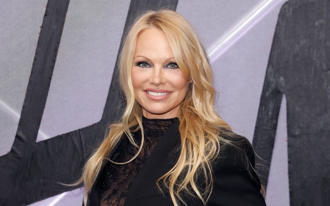 Pamela Anderson Recreated Her ‘Baywatch’ Look, Complete With Fresh-Out-of-the-Ocean Hair — See Photos