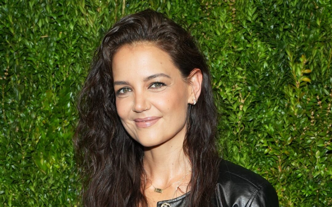 Katie Holmes Brought Joey Potter Back with ’90s-Style Flatironed Hair — See the Photos