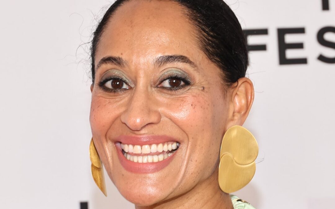 I Can’t Describe Tracee Ellis Ross’s Nail Color, But I’m Loving It — See Photos