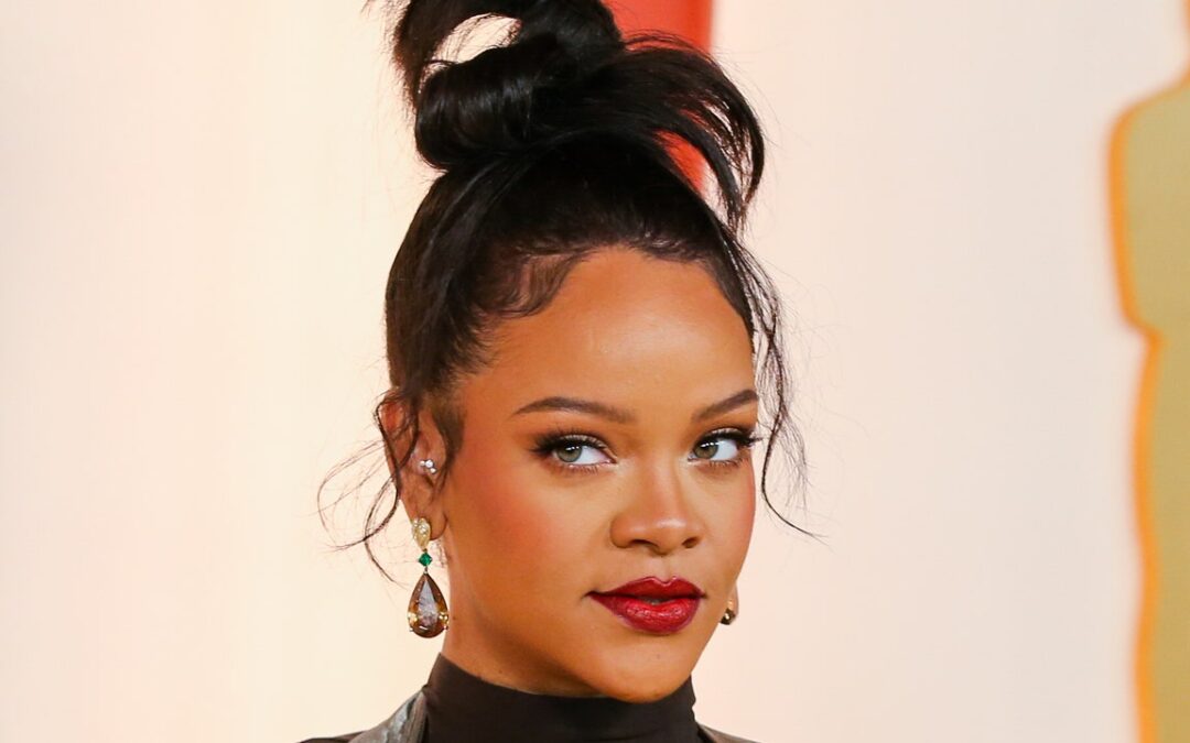 How Does One Even Name Rihanna’s Half-Braided, Half-Straight Hairstyle? — See Photo
