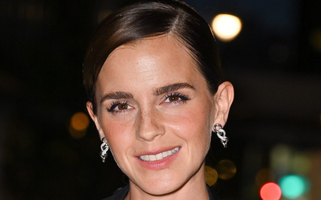 I Thought Big Hair Bows Were a Little Childish Until I Saw Emma Watson’s Wear One — See Photos